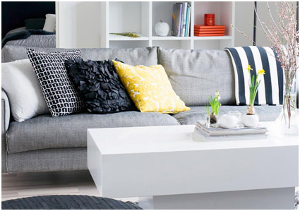 FabModula sofa with miss and match cushions style