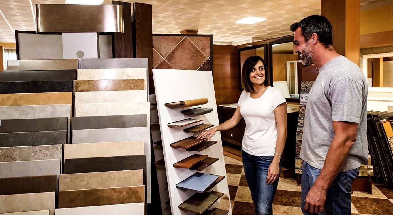How to choose between Ceramic and Porcelain tiles for your home